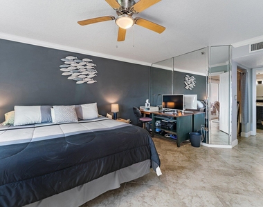 275 Palm Avenue - Photo Thumbnail 24