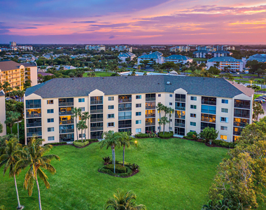 275 Palm Avenue - Photo Thumbnail 2