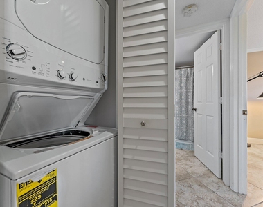 275 Palm Avenue - Photo Thumbnail 28