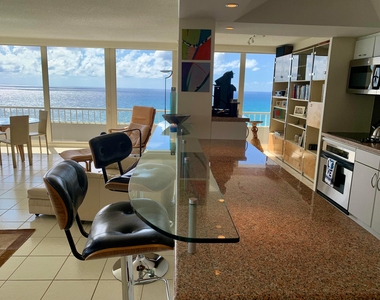 5540 N Ocean Drive - Photo Thumbnail 12