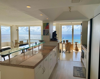 5540 N Ocean Drive - Photo Thumbnail 10