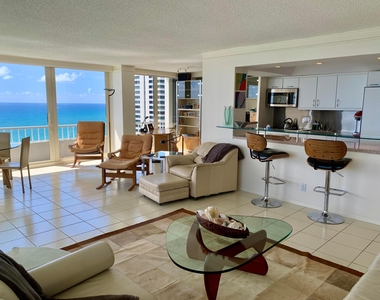 5540 N Ocean Drive - Photo Thumbnail 6