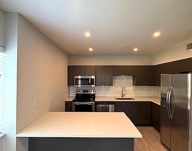 3050 Nw 68th Street - Photo Thumbnail 8