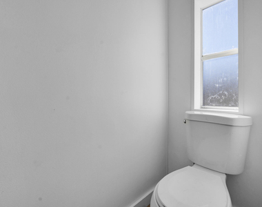 4905 Ne 2nd Way - Photo Thumbnail 12