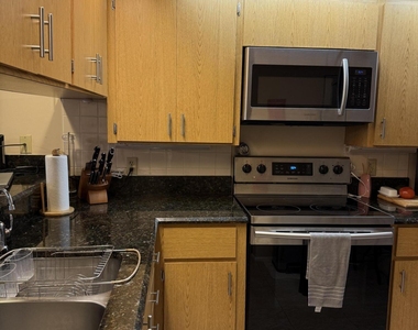 2761 Village Boulevard - Photo Thumbnail 12