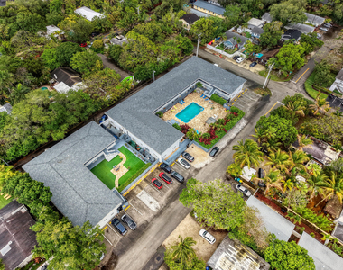 626 Sw 14th Avenue - Photo Thumbnail 1