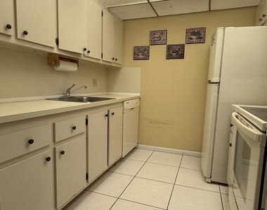 400 Sw 134th Way - Photo Thumbnail 3
