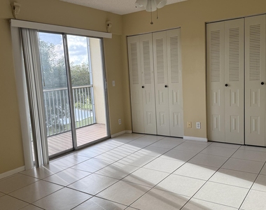 400 Sw 134th Way - Photo Thumbnail 5