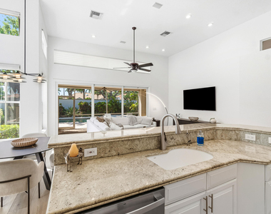 6213 Nw 21st Court - Photo Thumbnail 17