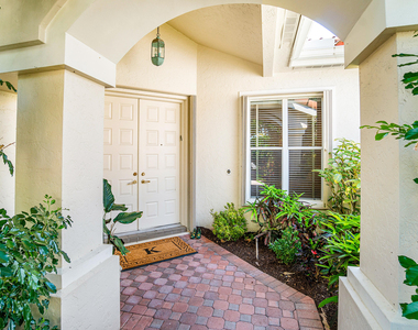 6213 Nw 21st Court - Photo Thumbnail 1
