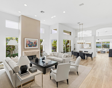 6213 Nw 21st Court - Photo Thumbnail 2