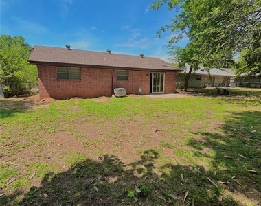 2124 Allenhurst Street - Photo Thumbnail 14