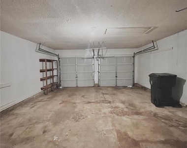 2124 Allenhurst Street - Photo Thumbnail 10