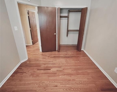 2124 Allenhurst Street - Photo Thumbnail 2