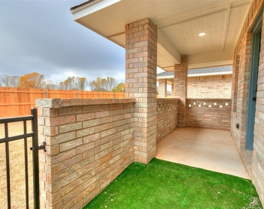 13015 Nw 3rd Court - Photo Thumbnail 7