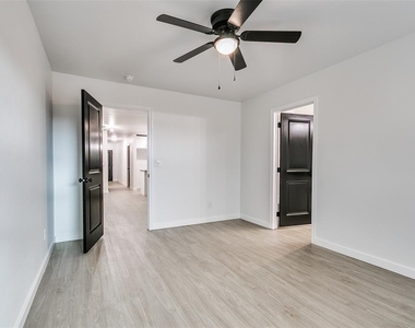 13015 Nw 3rd Court - Photo Thumbnail 23