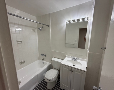 333 East 49th Street - Photo Thumbnail 13