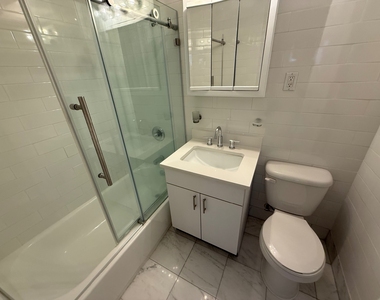 405 East 56th Street - Photo Thumbnail 11