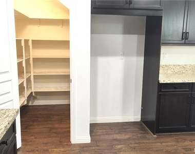 3157 E Chip Smith Way - Photo Thumbnail 16