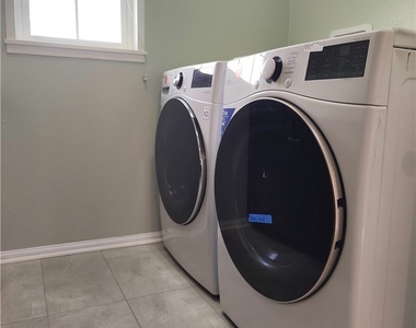 3157 E Chip Smith Way - Photo Thumbnail 31