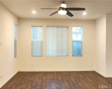 3157 E Chip Smith Way - Photo Thumbnail 8