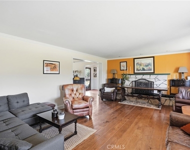 2611 Janin Way - Photo Thumbnail 3
