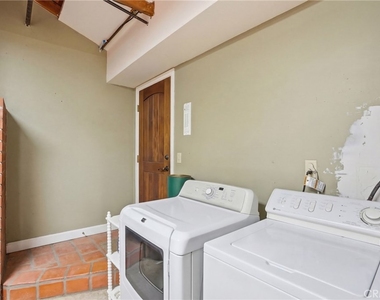 2611 Janin Way - Photo Thumbnail 39