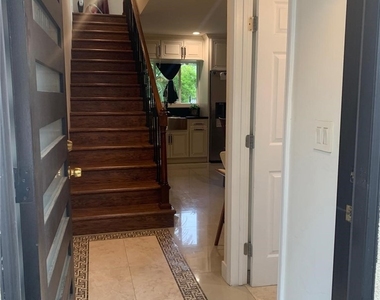 22972 Avenue San Luis - Photo Thumbnail 6