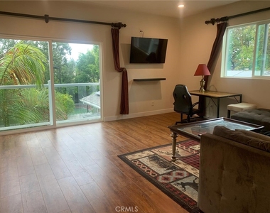 22972 Avenue San Luis - Photo Thumbnail 9
