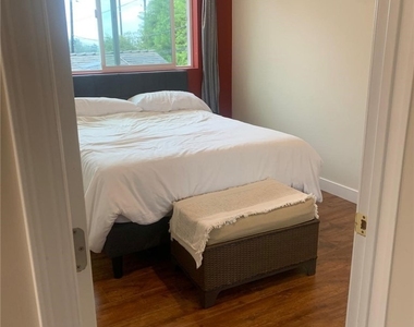 22972 Avenue San Luis - Photo Thumbnail 7