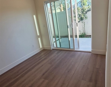22730 Mariano Street - Photo Thumbnail 26