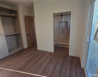 22730 Mariano Street - Photo Thumbnail 21