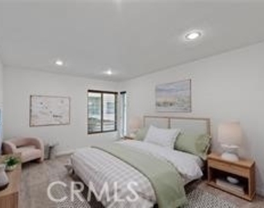 525 N Sycamore Avenue - Photo Thumbnail 15