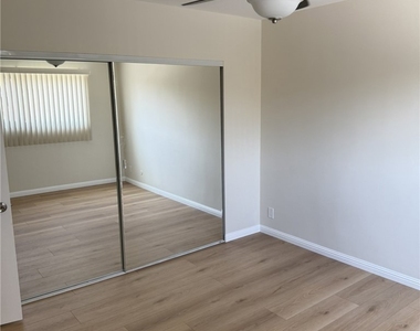 1626 N Kingsley - Photo Thumbnail 7