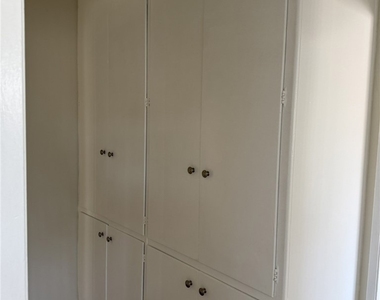 1626 N Kingsley - Photo Thumbnail 12