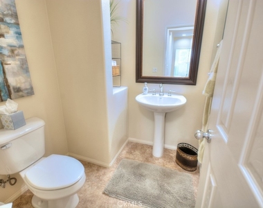 77183 California Drive - Photo Thumbnail 14