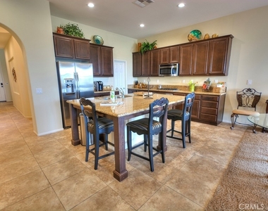 77183 California Drive - Photo Thumbnail 10
