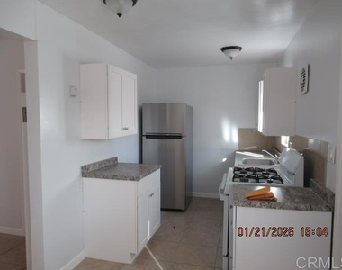 580 Glover Avenue - Photo Thumbnail 5