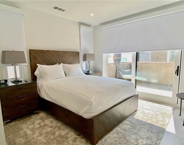 203 Sapphire - Photo Thumbnail 20