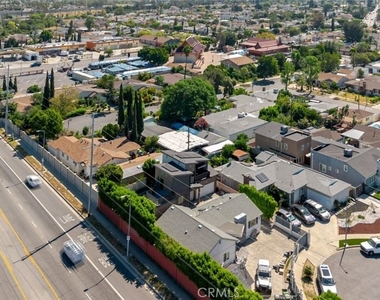 8252 Morse Avenue - Photo Thumbnail 36
