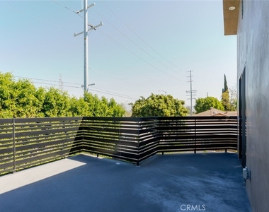 8252 Morse Avenue - Photo Thumbnail 31
