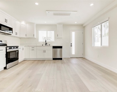 1070 Allen Avenue - Photo Thumbnail 6