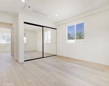 1070 Allen Avenue - Photo Thumbnail 19