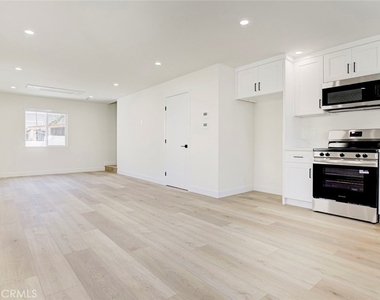 1070 Allen Avenue - Photo Thumbnail 4