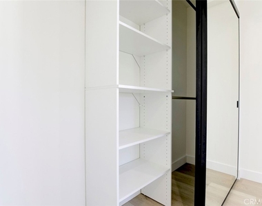 1070 Allen Avenue - Photo Thumbnail 20