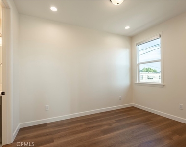 5922 Encinita - Photo Thumbnail 10
