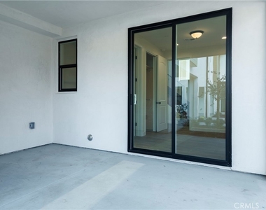 5922 Encinita - Photo Thumbnail 15