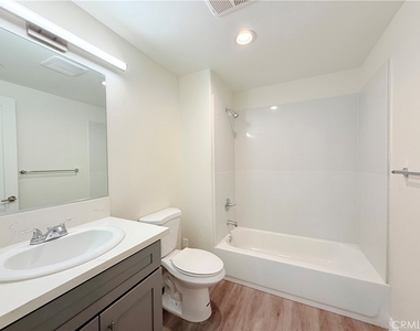 419 N Chandler Avenue - Photo Thumbnail 5