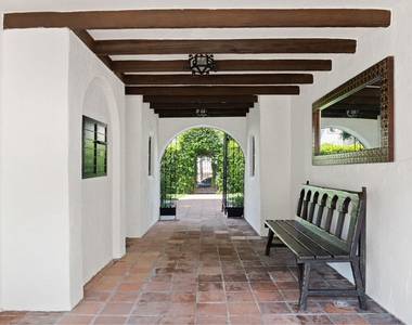 1300 N Harper Avenue - Photo Thumbnail 20