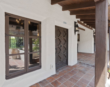 1300 N Harper Avenue - Photo Thumbnail 9